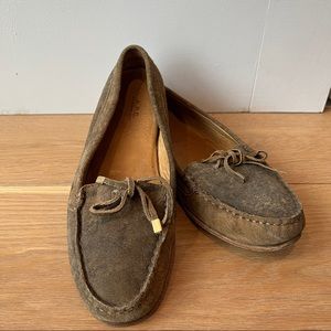A.P.C. Women’s leather moccasins flats size 39